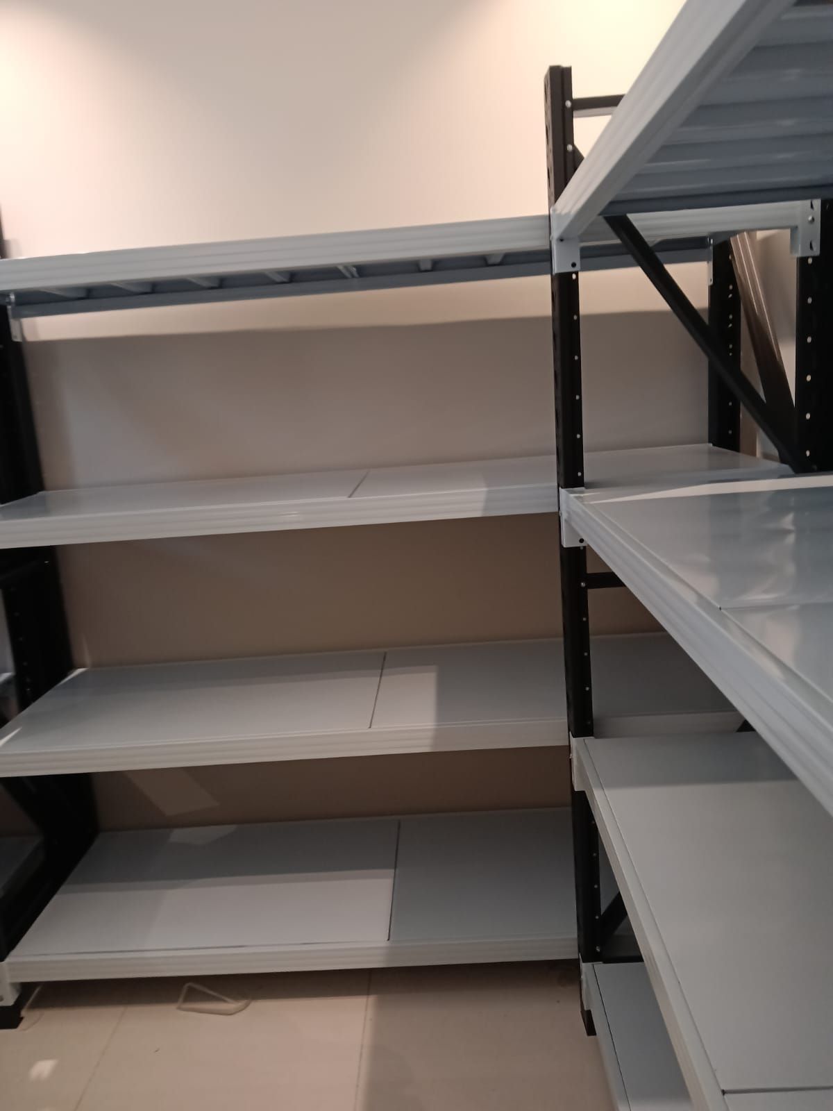 رفوف مستودعات رفوف تخزين منزليه رفوف محلات