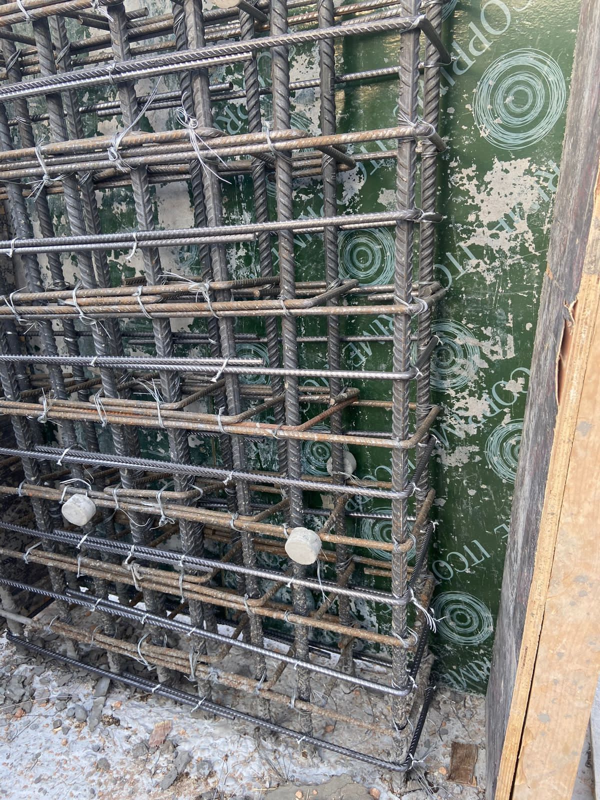 مقاول ملاحق بسعر فارق عن السوق