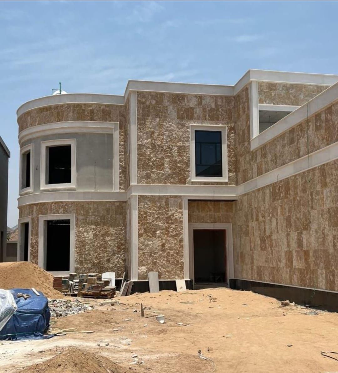 نحت وزخرفة الحجر الطبيعي