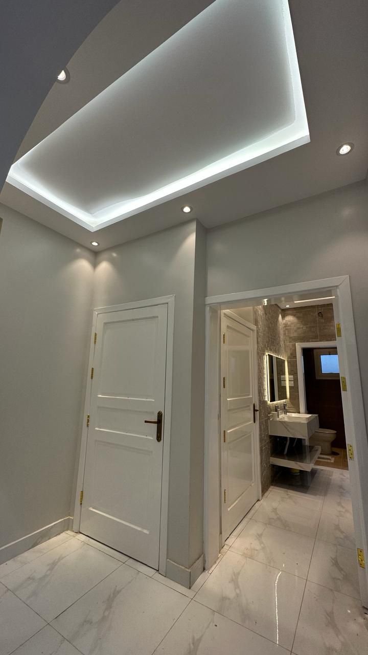 شقه للايجار حي الدفاع المدنيه