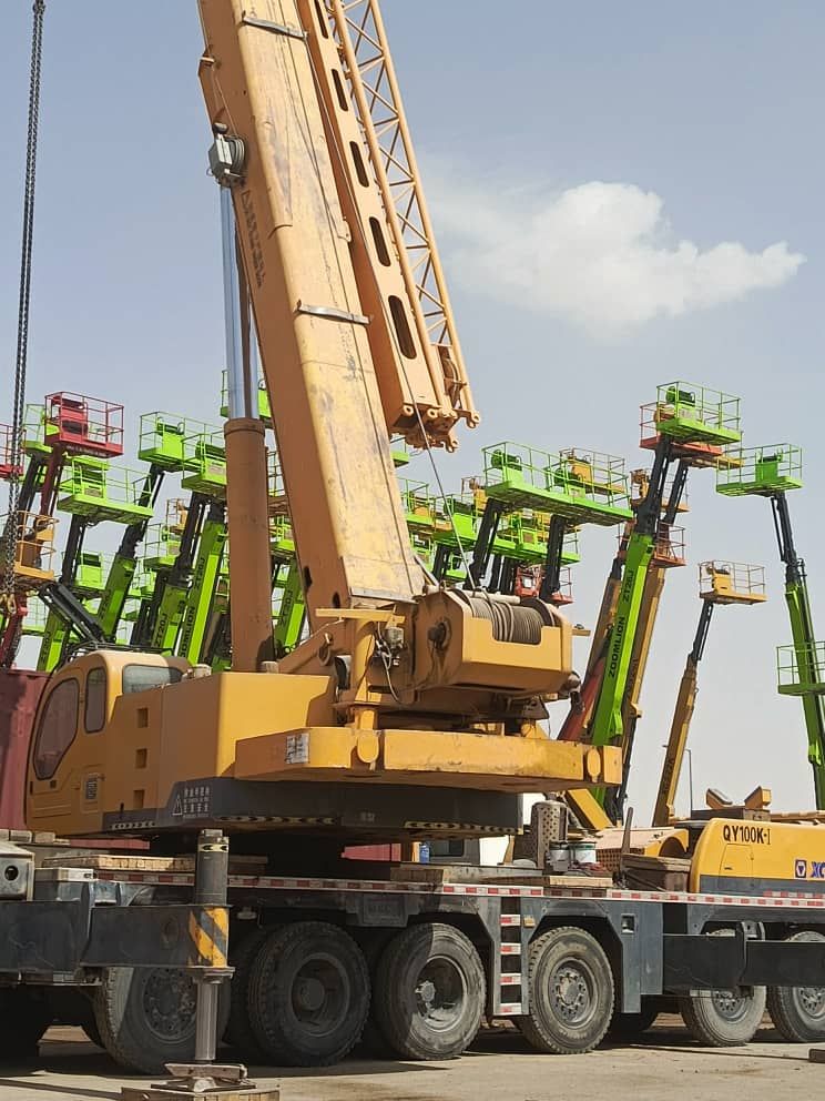 رافعات كهربائيه سيزر لفت مان لفت للايجار