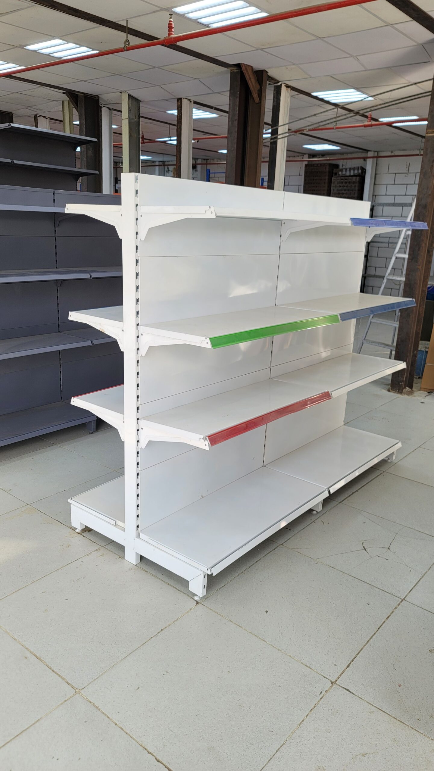 رفوف مستودعات رفوف تخزين منزليه رفوف محلات رفوف بق