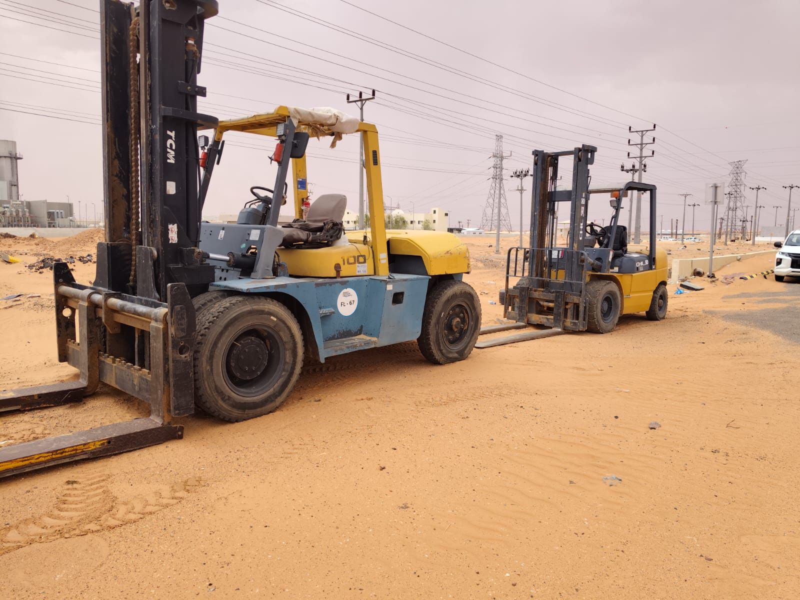 سيزر لفت ومان لفت ورافعات شوكيه للايجار جميع الأحج