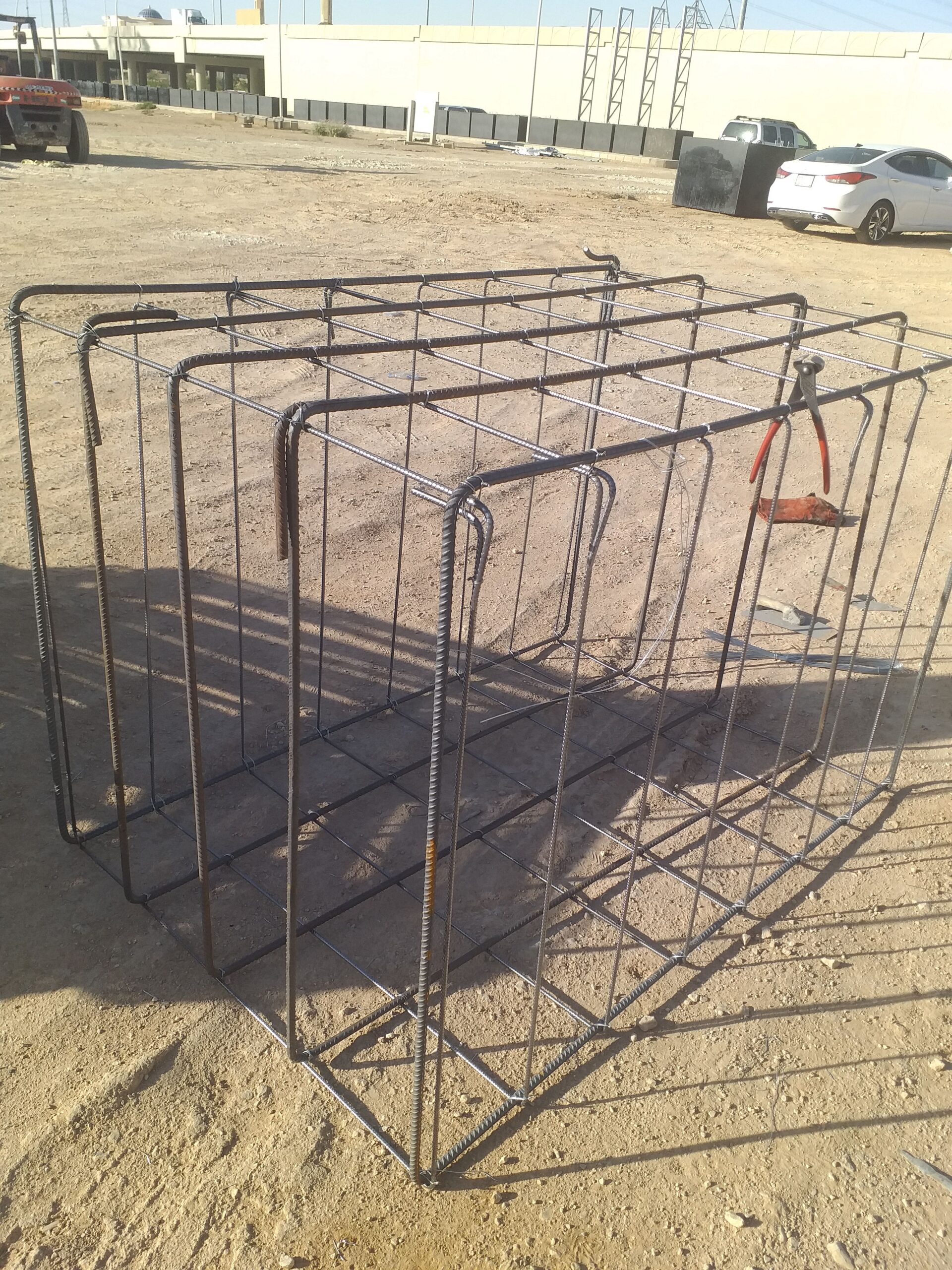 حداد قواعد دعاية وإعلان وتوريد جميع المهن المصرية