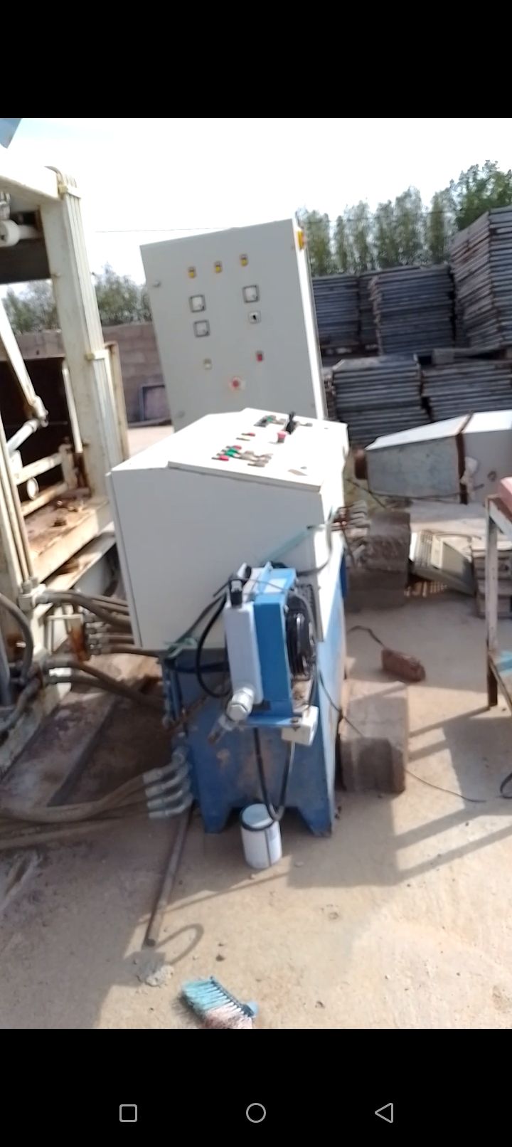 معدات مصنع انترلوك كامله