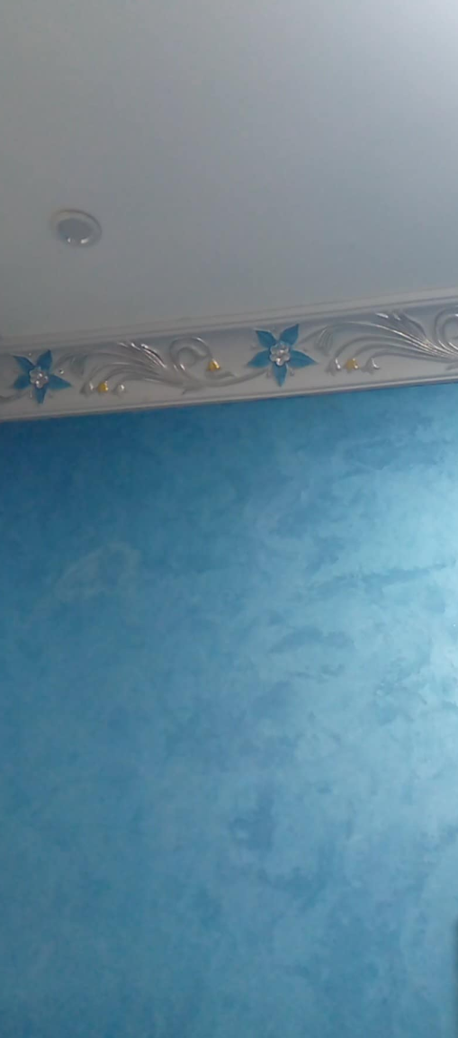 لمسة ابداع لفن الدهانات والديكور للجدران والجبس بد