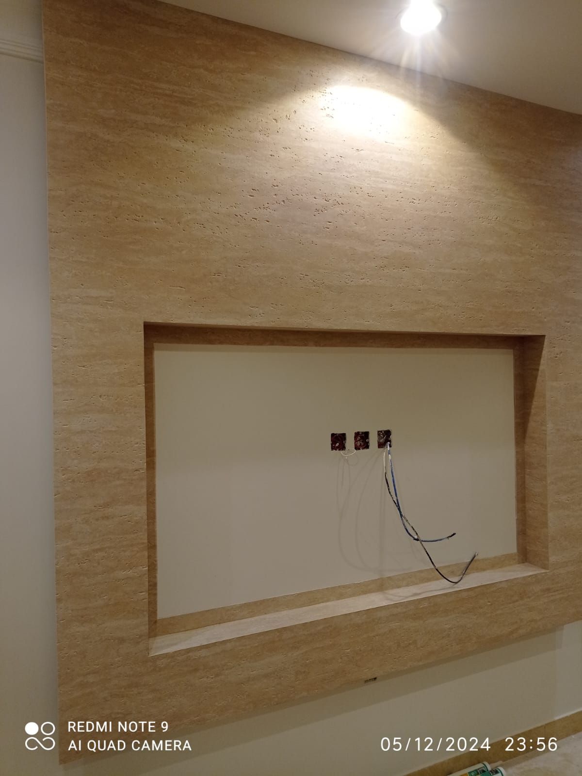 معلم تركيب صفايح حجري بديل الحجر داخلي او خارجي في