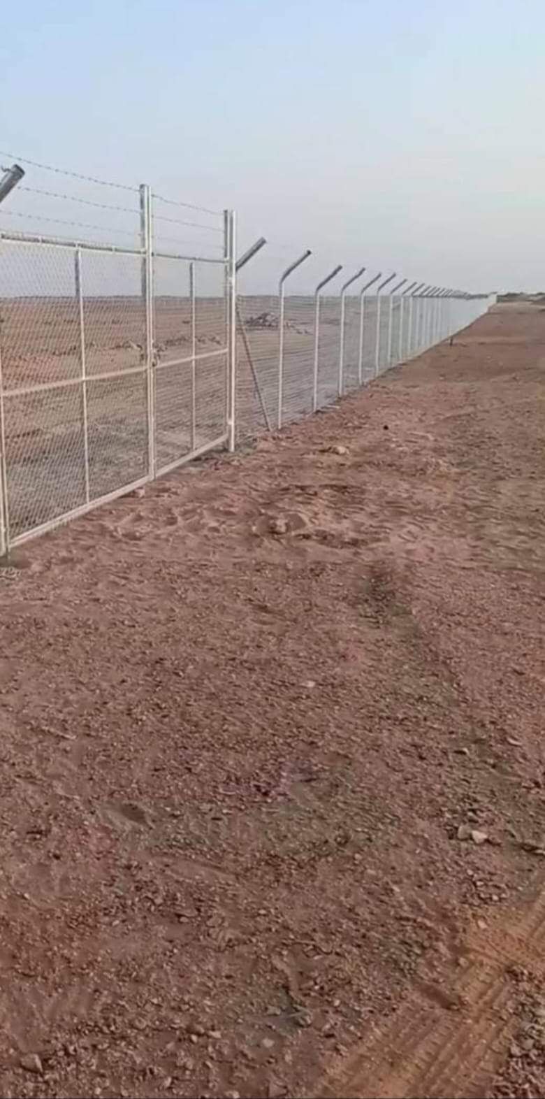 تركيب شبوك المزارع والاستراحات والسياجات بانواعها