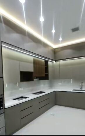 المستقبل لأعمال الالمنيوم والزجاج والنجاره