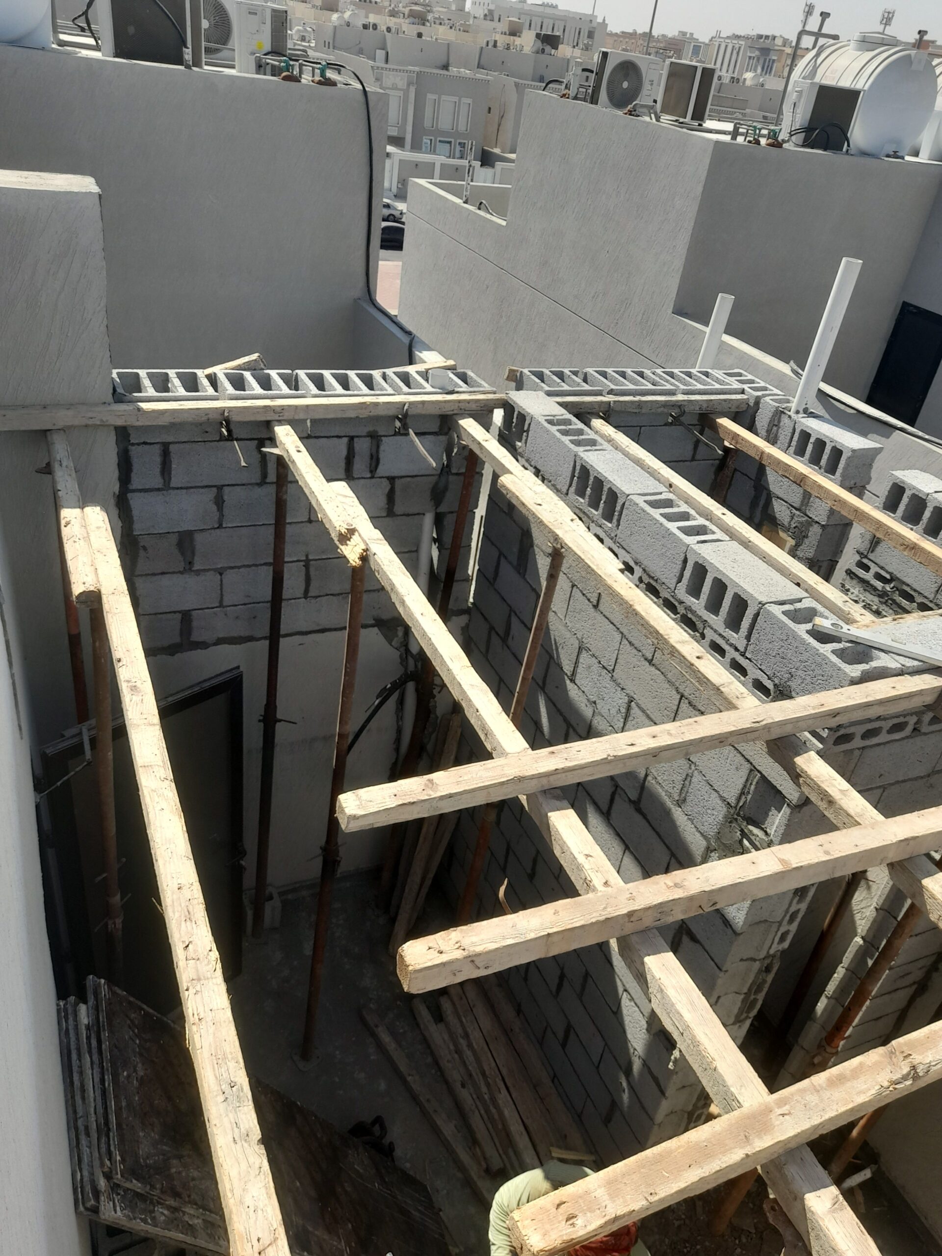 نجار مسلح هدم وترميم جميع شغل النجاره