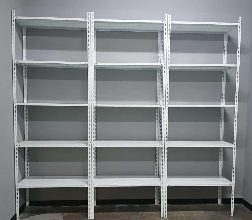 رفوف ودواليب تخزين رفوف مستودع