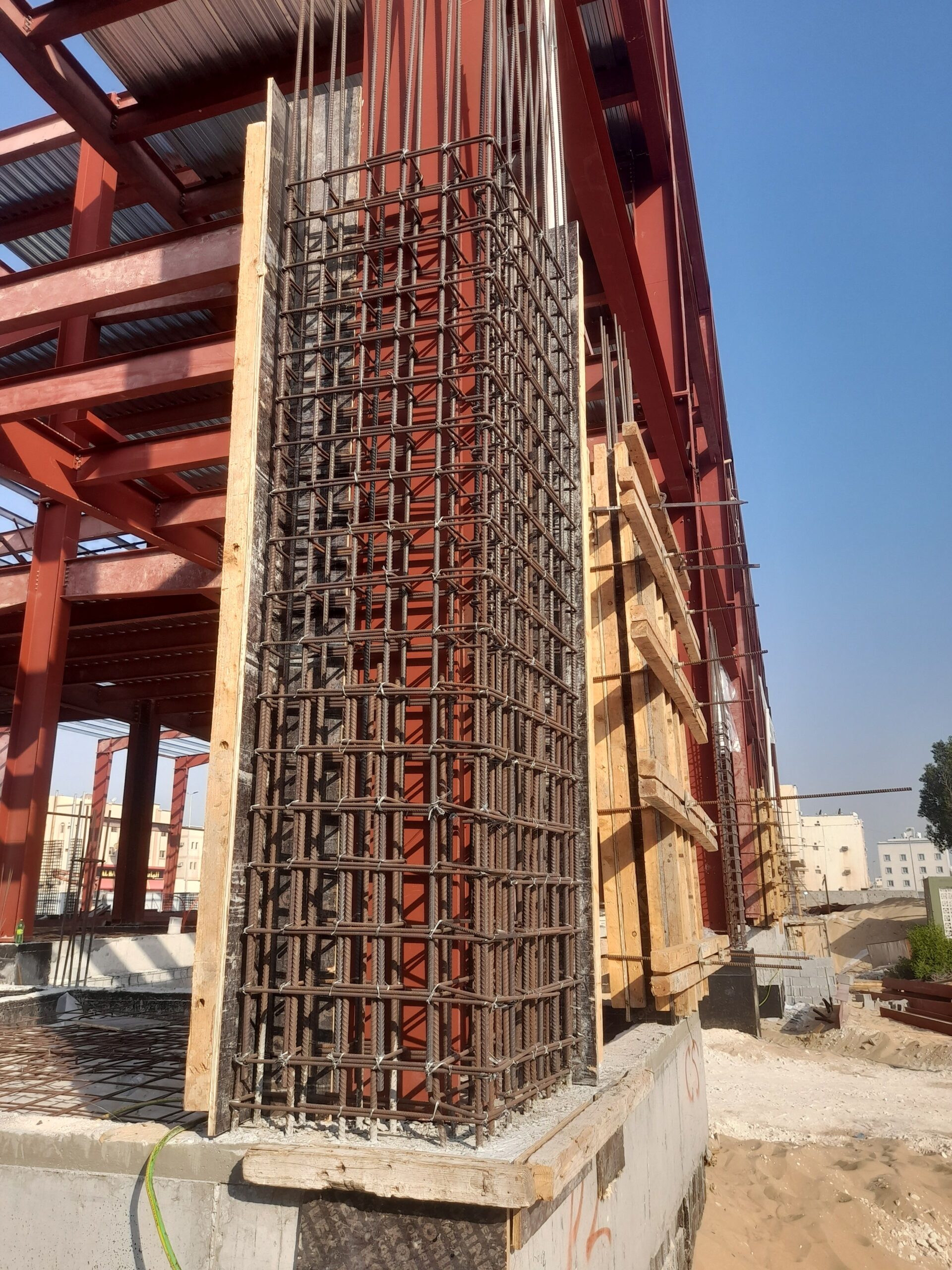 نجار مسلح هدم وترميم جميع شغل النجاره