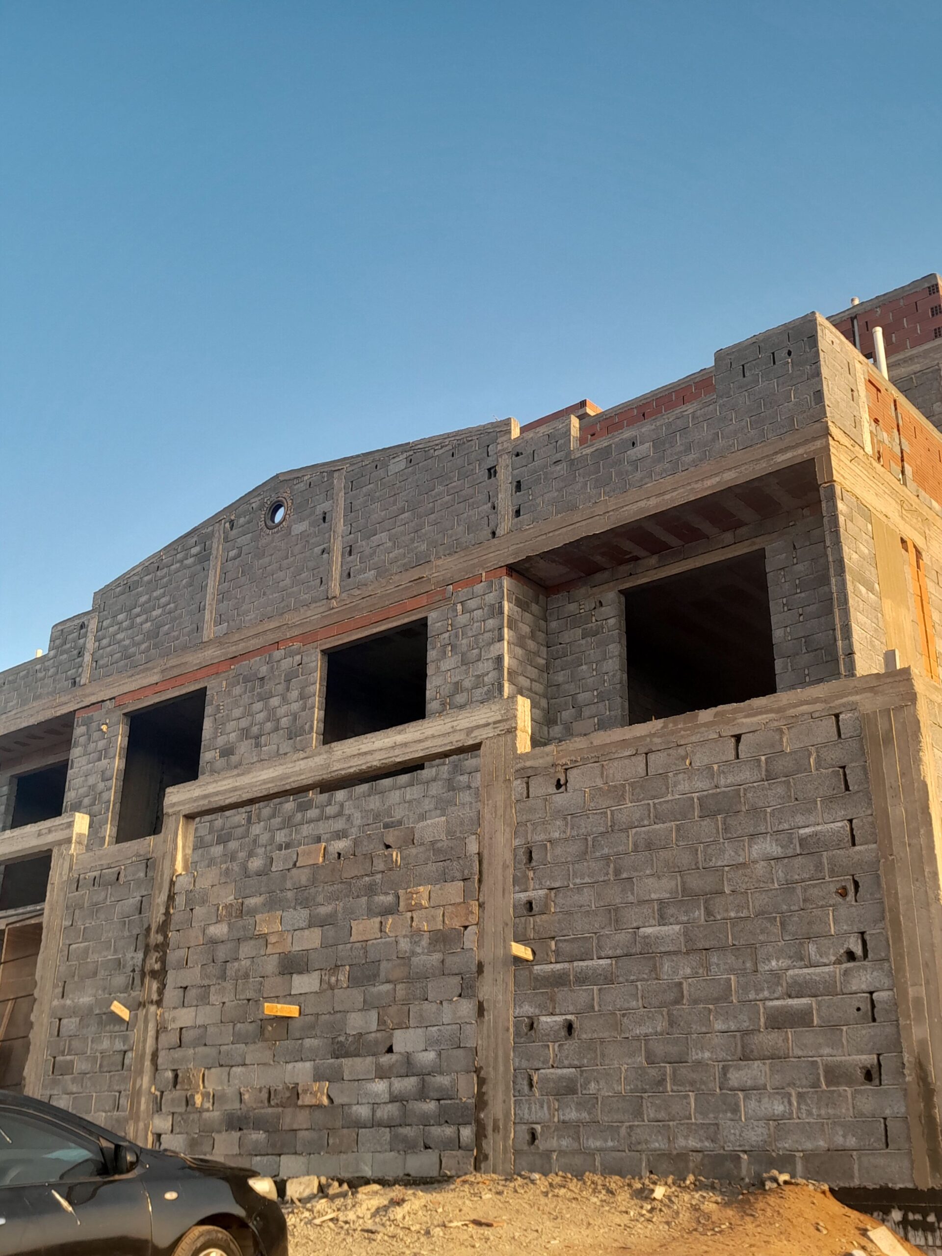 مقاول معماري