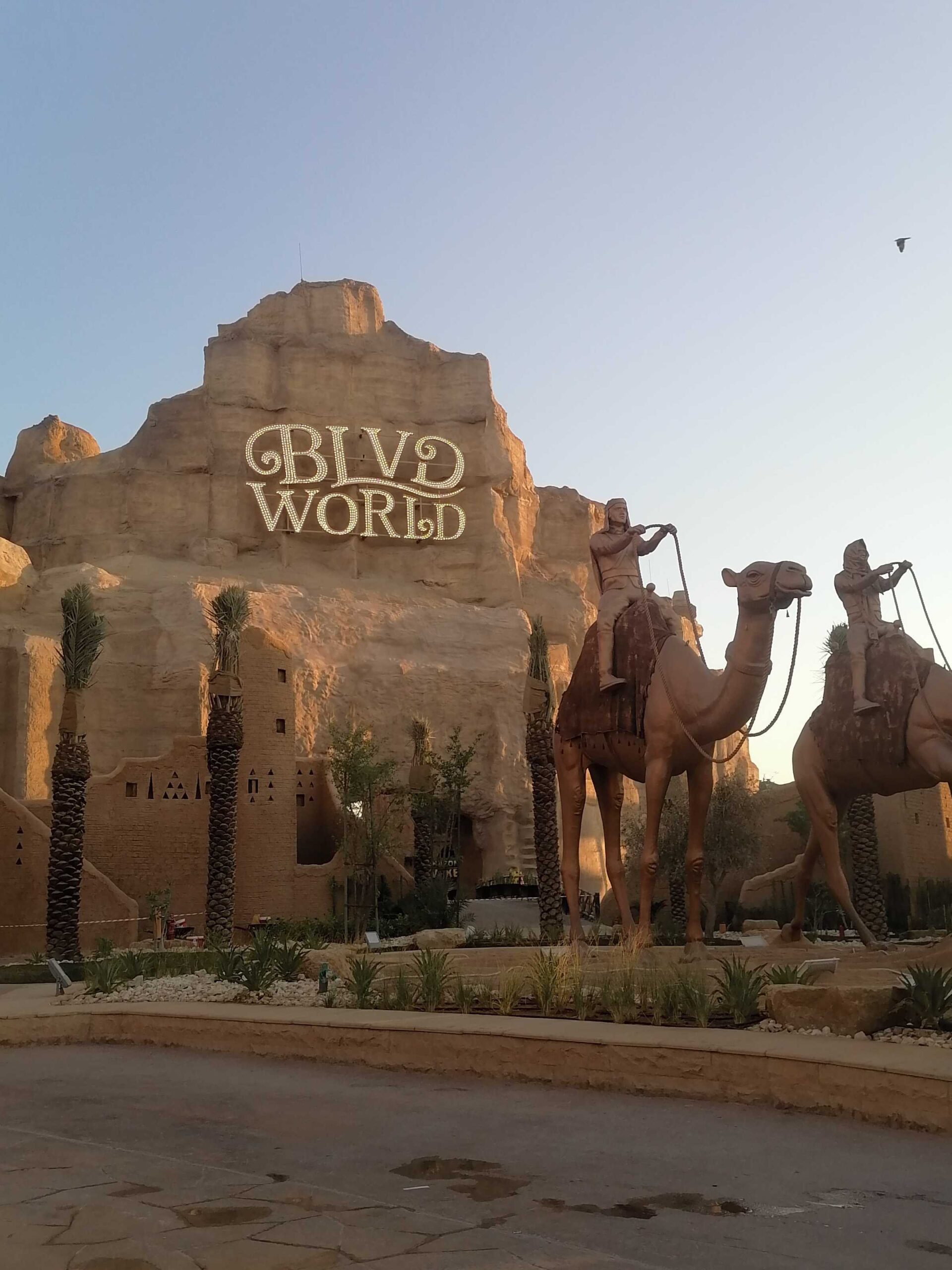 معلم ديكور جبس بورد جدار قاطع