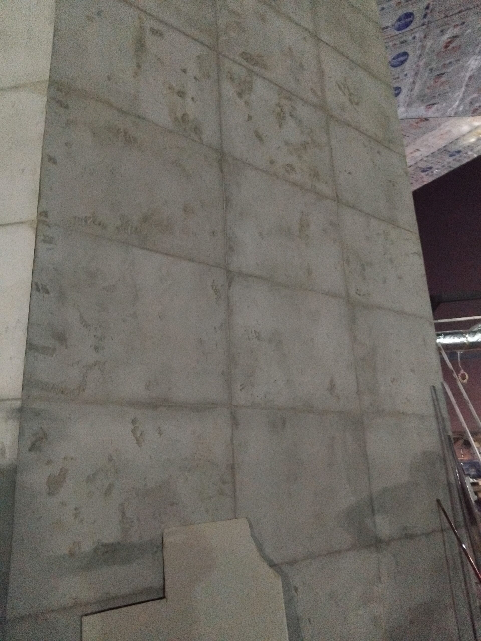 معلم دهانات وصباغه