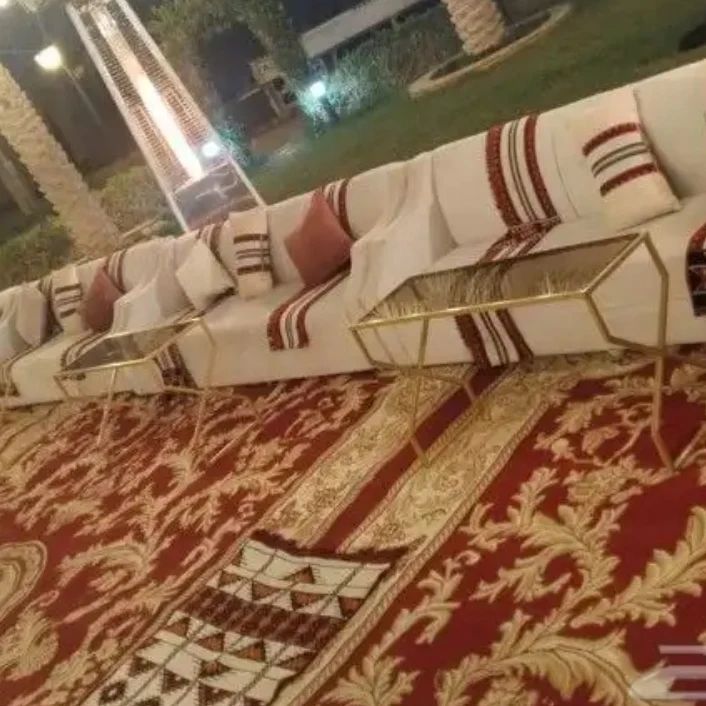 تاجير كراسي وطاولات وسماعات وزل ومكيفات وجلسات شعب