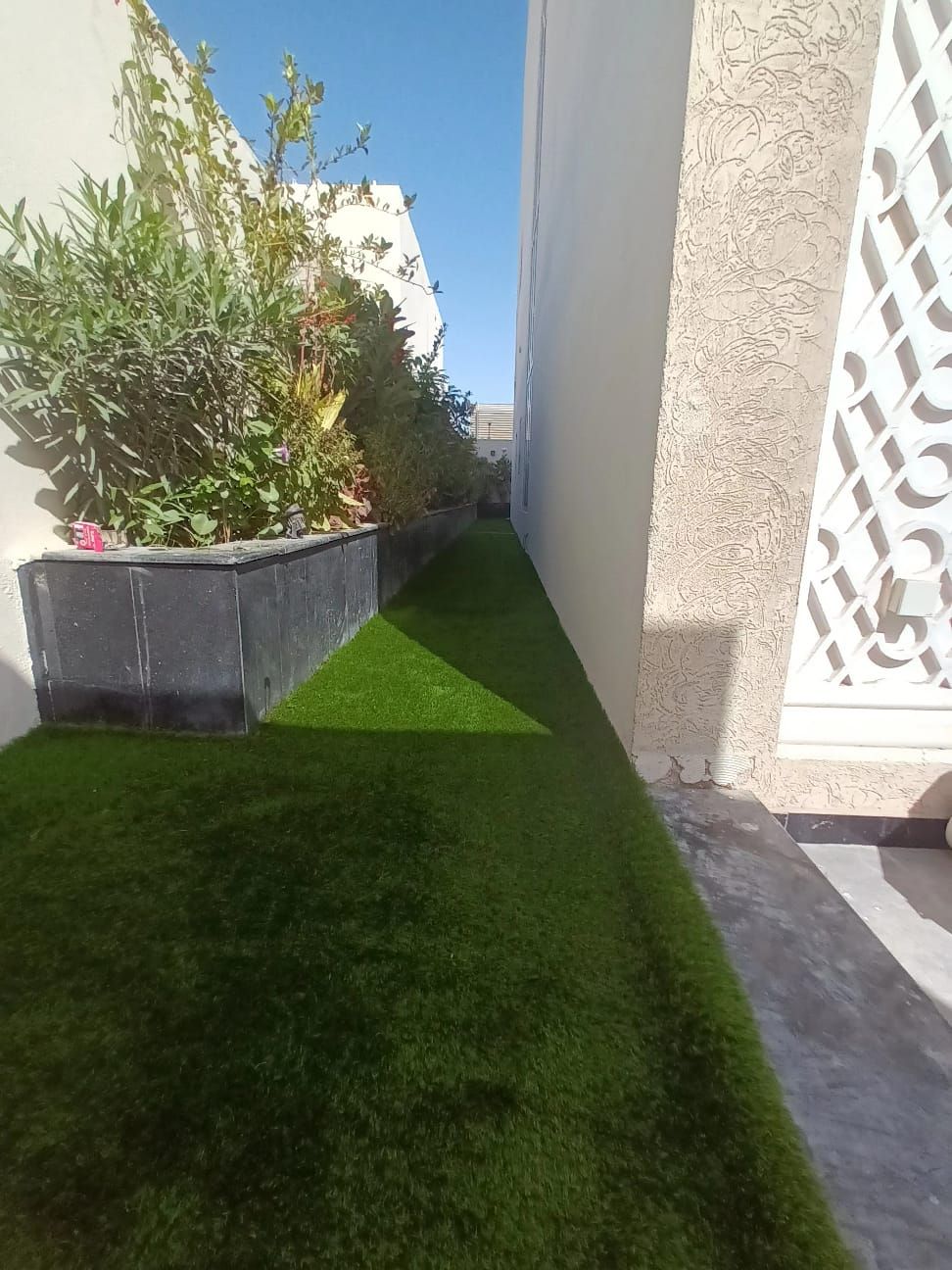 أبو حمزة النقيب لتنسيق الحدائق وبيع الشتلات والأسم