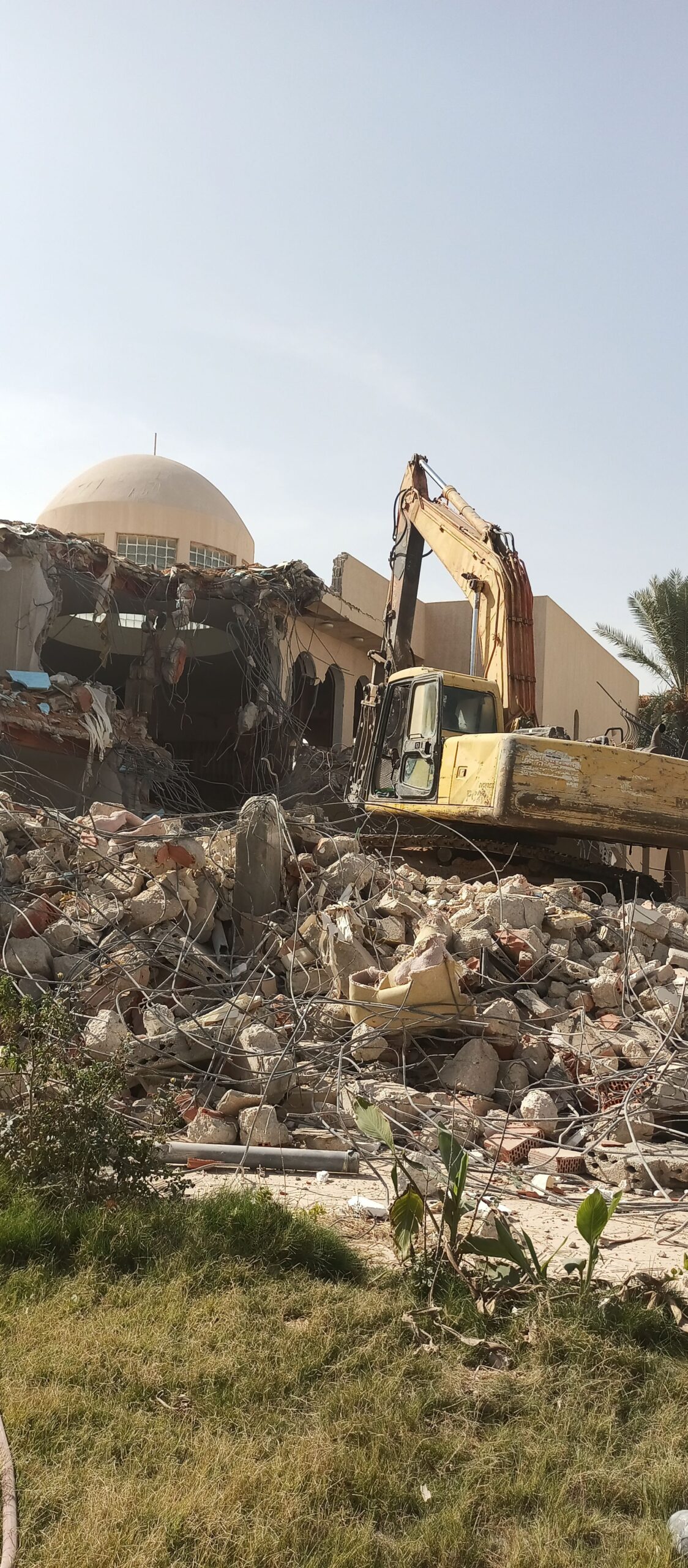 مؤسسة هدم مباني الرياض