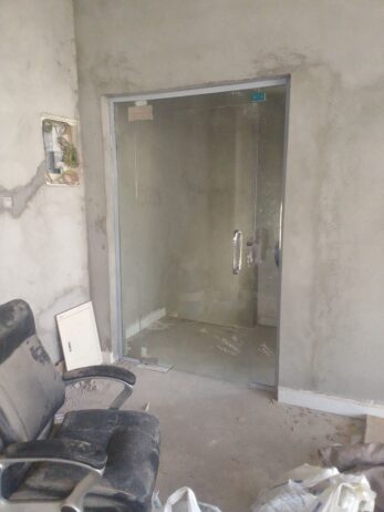 زجاج سكريت