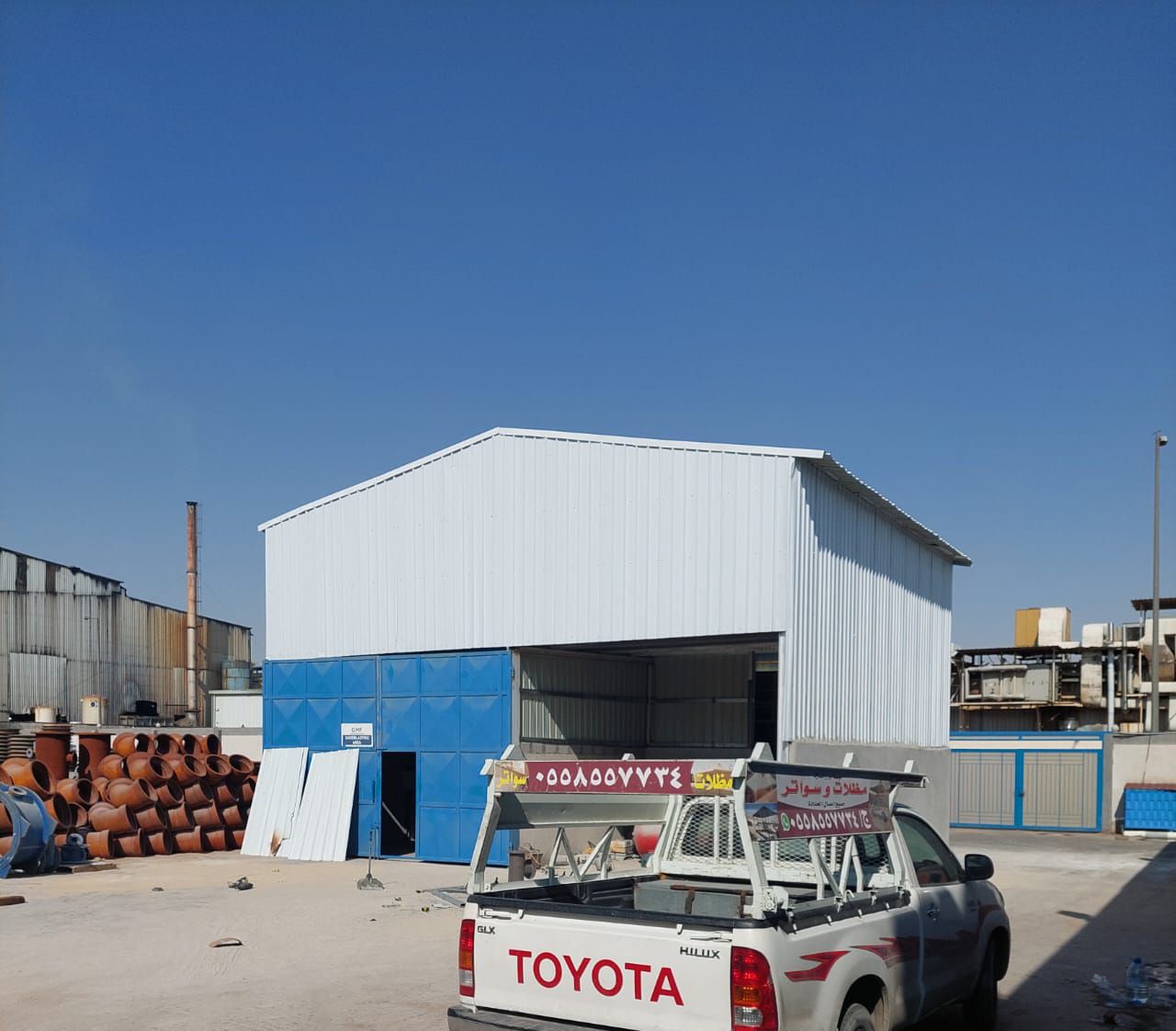 مضلات وسواتر وجلسات وهناجر مستودعات ساندويش بانل و