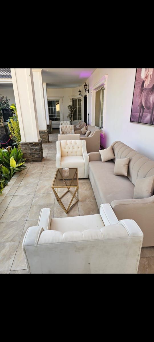 تاجير كراسي وطاولات وسماعات وزل ومكيفات وجلسات شعب