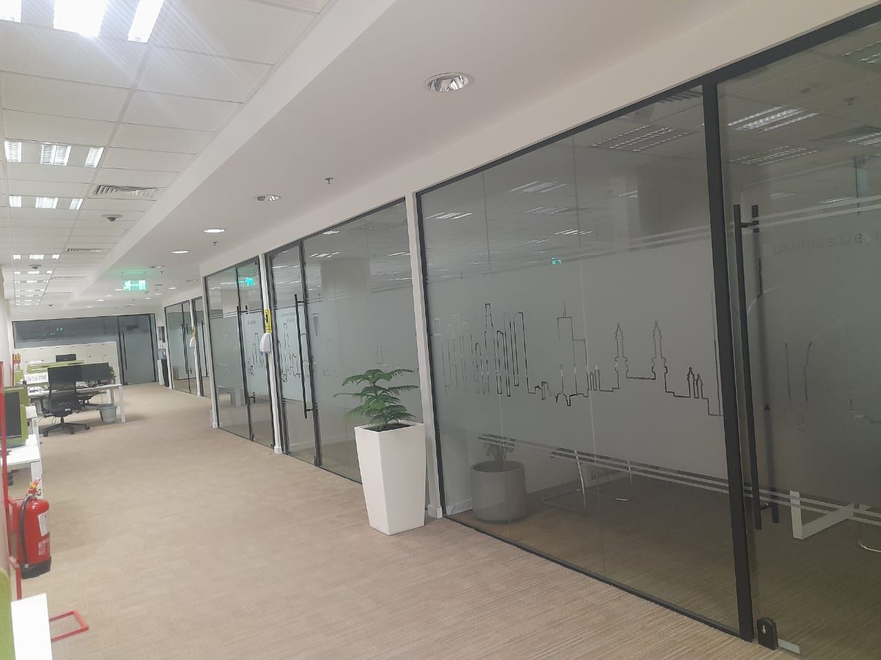 ابو ميثاق لزجاج سكريت وجهات مكاتب مريات دربزين شور