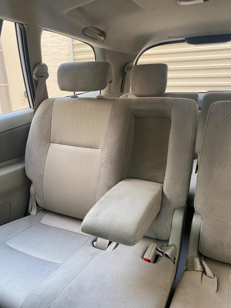 تويوتا انوفا موديل 2013