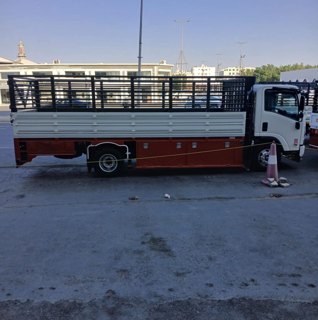 دينه نقل عفش داخل وخارج جده مع الفك والتركيب جميع