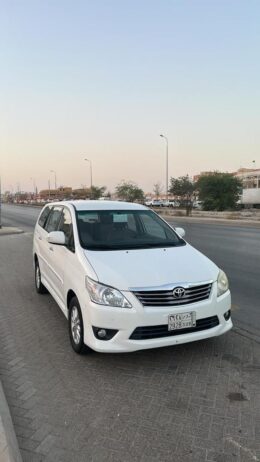 تويوتا انوفا موديل 2013