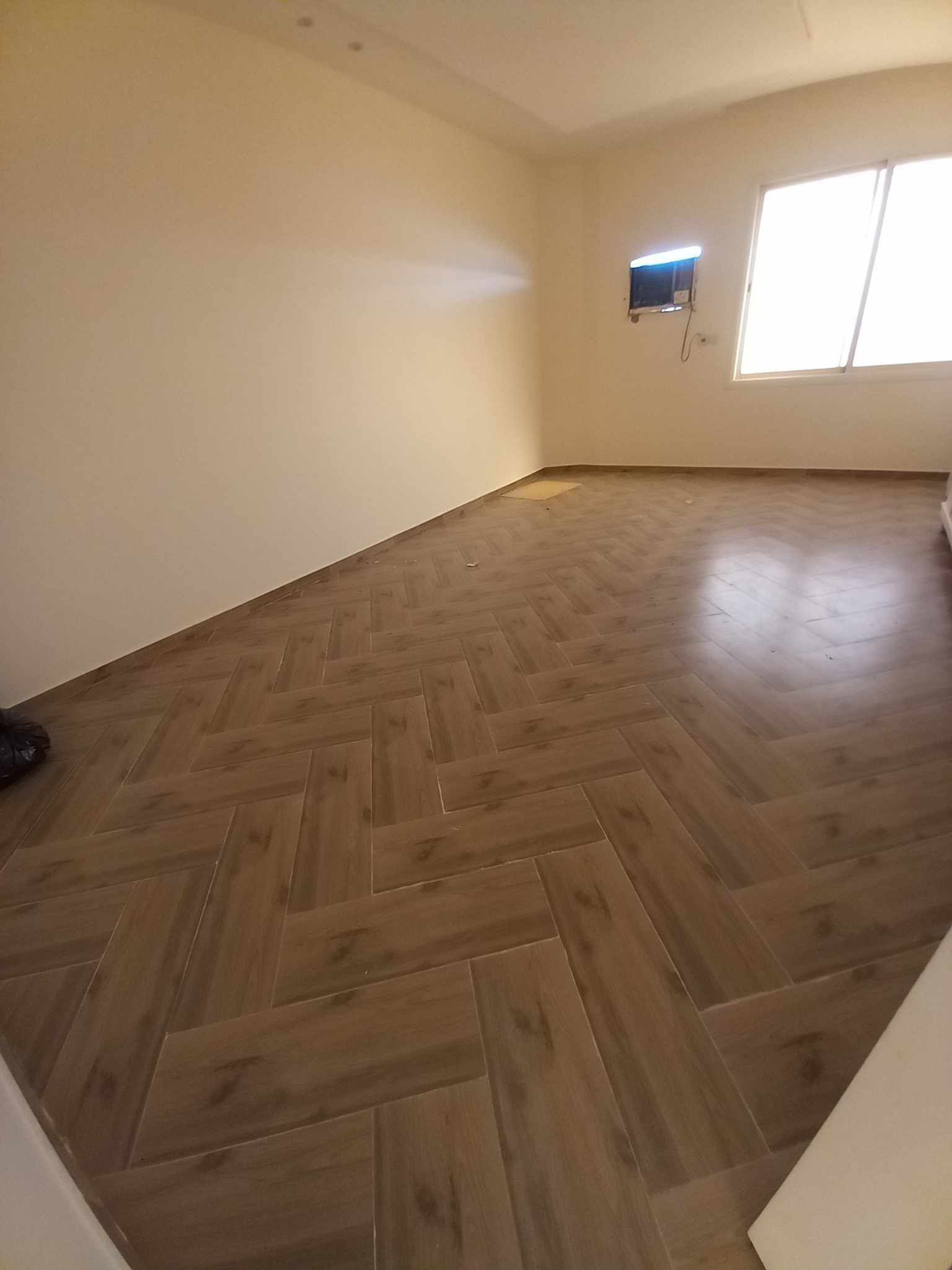 مبلط سيراميك