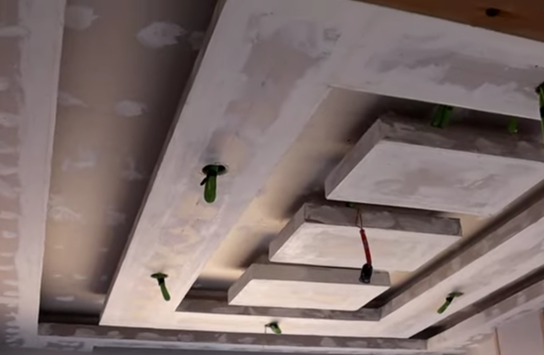 لمسة ابداع لفن الدهانات والديكور للجدران والجبس بد