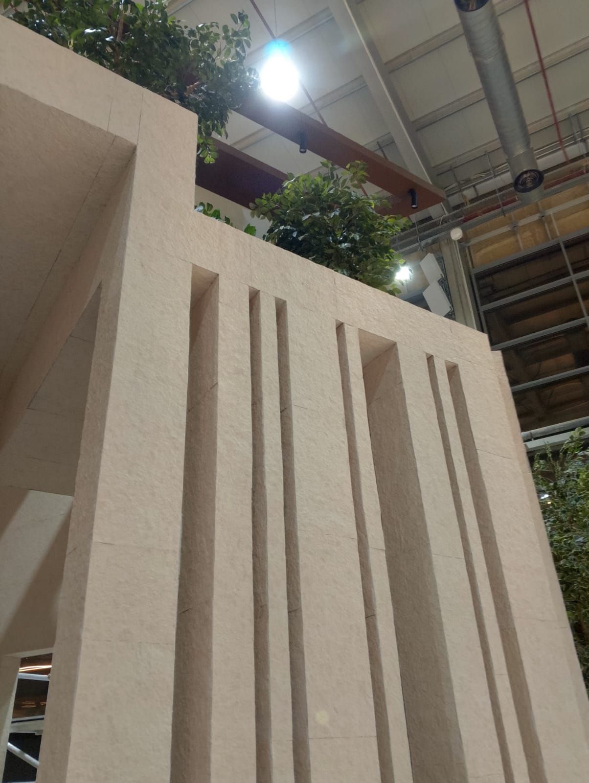 معلم تركيب صفائح حجري صفائح طيني داخلي او خارجي في