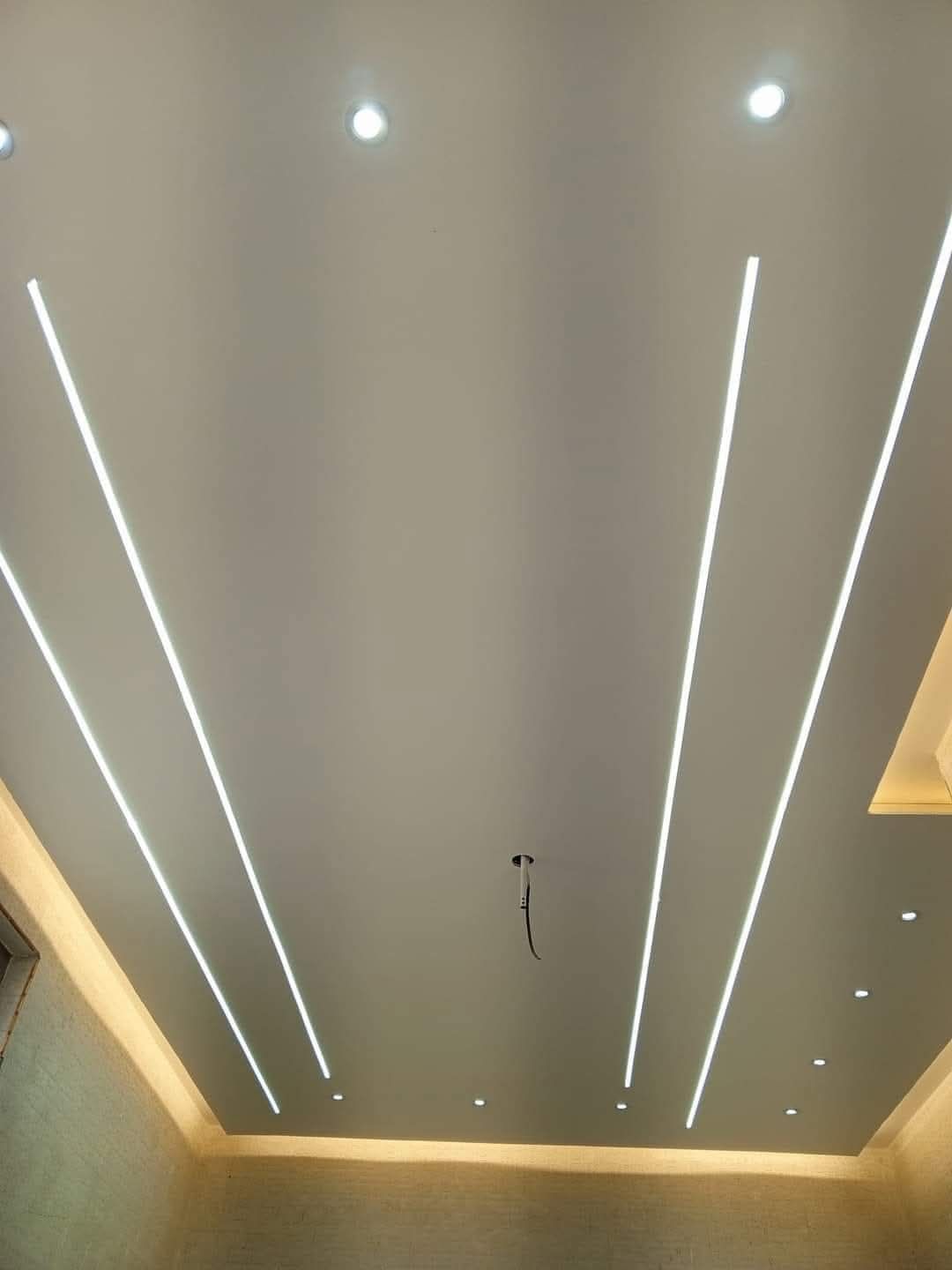 المدينه المنوره اعمال تركيب جبس بورد واسقف مستعارة