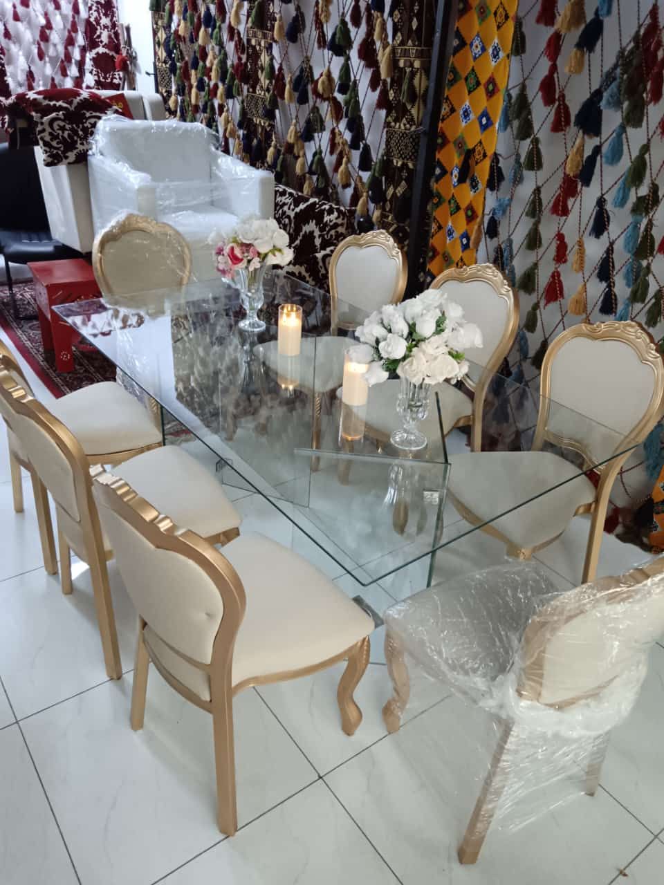 تاجير كراسي وطاولات وسماعات وزل ومكيفات وجلسات شعب