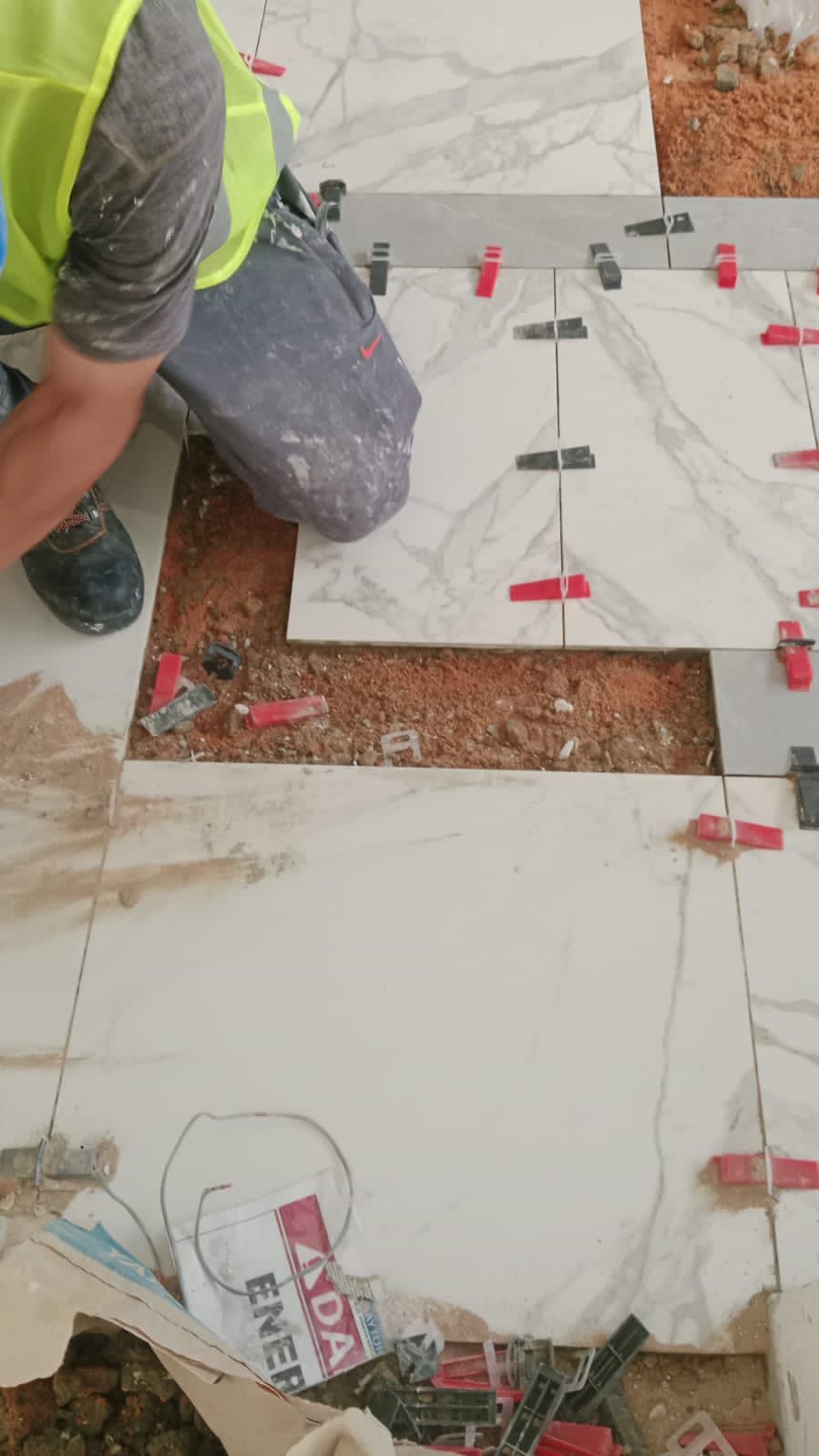 مقاول سيراميك وحجر ورخام 0540788921