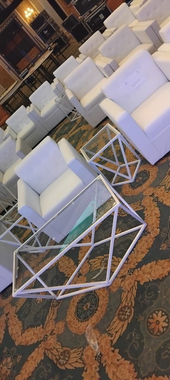 تاجير كراسي وطاولات وسماعات وزل ومكيفات وجلسات شعب