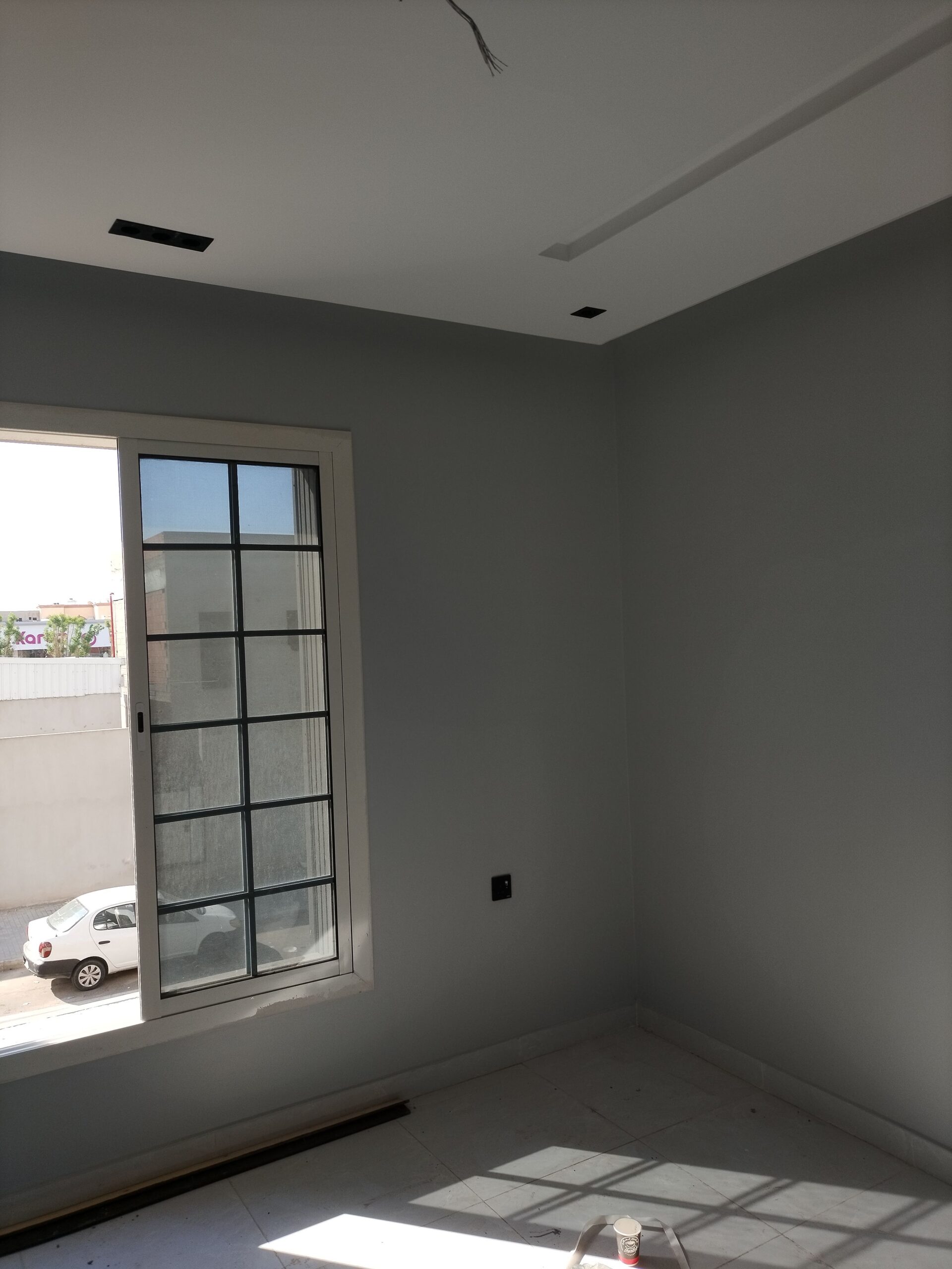 مقاول دهانات بويا وجميع انواع الديكورات لتواصل 053