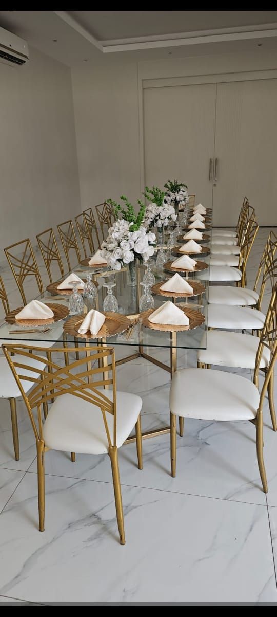 تاجير كراسي وطاولات وسماعات وزل ومكيفات وجلسات شعب