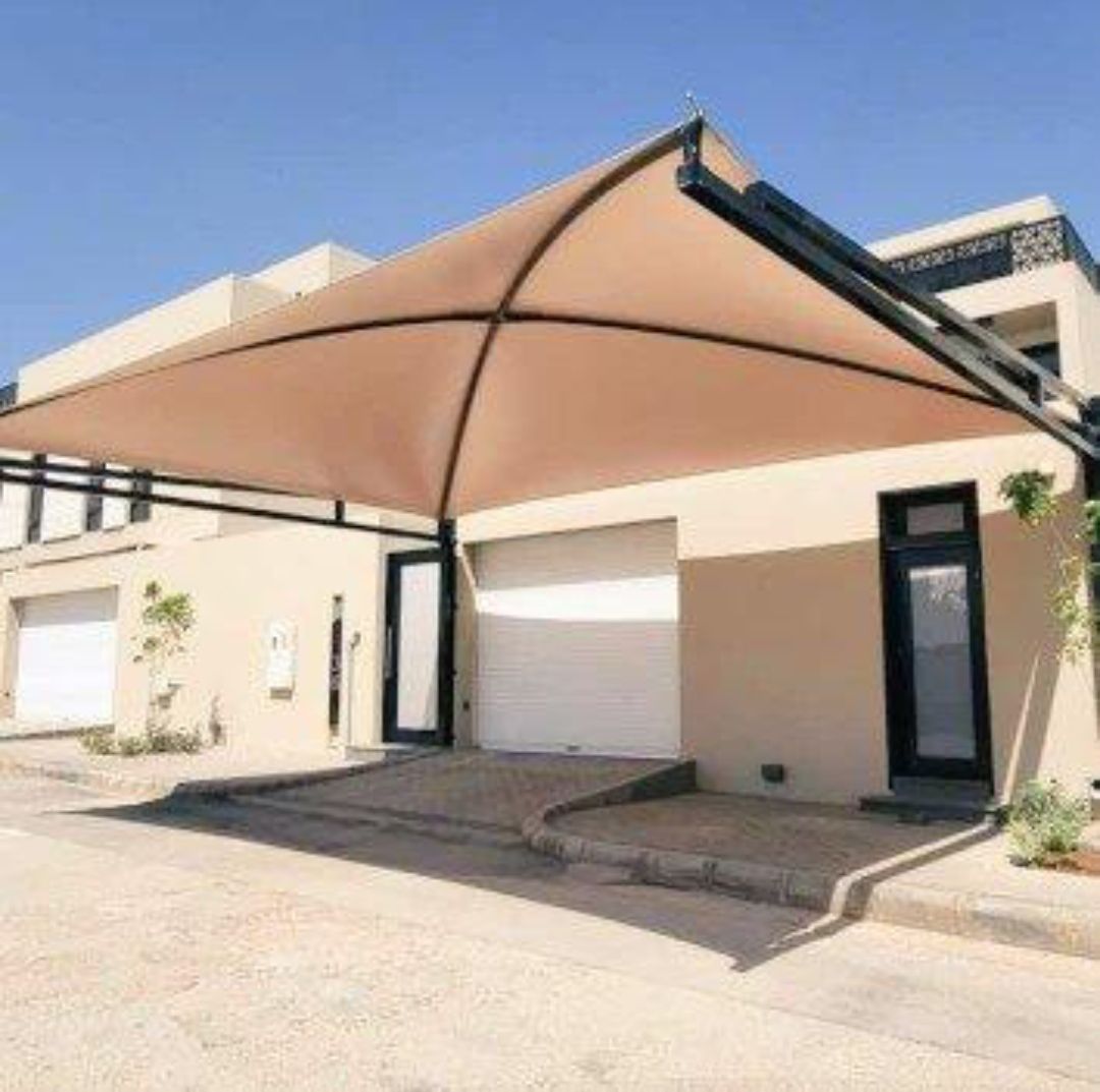 مضلات وسواتر وجلسات وهناجر مستودعات ساندويش بانل و