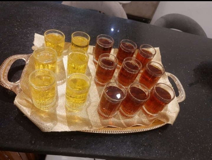 تاجير كراسي وطاولات وسماعات وزل ومكيفات وجلسات شعب