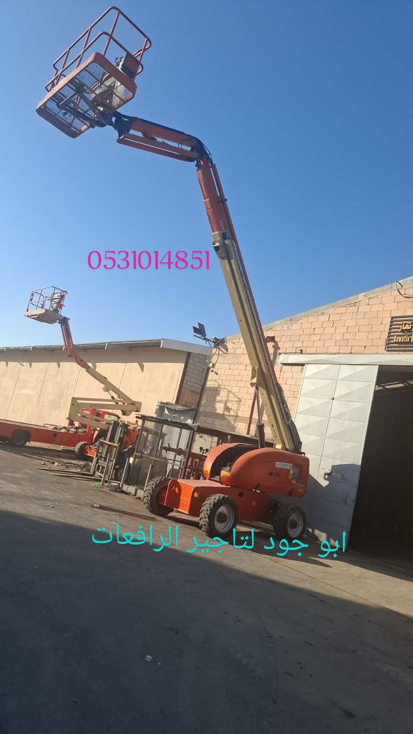 سيزر ليفت و مان ليفت و فوركليفت للايجار يومي وشهري