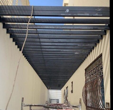 مضلات وسواتر وجلسات وهناجر مستودعات ساندويش بانل و