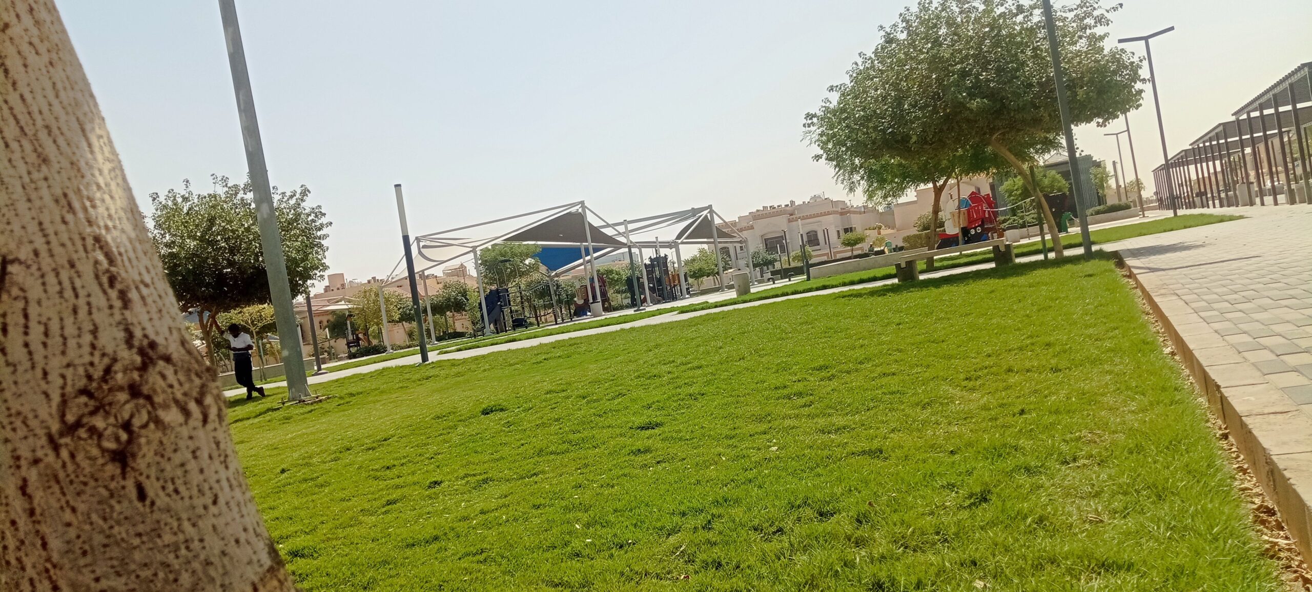 مضلات وسواتر وجلسات وهناجر مستودعات ساندويش بانل و