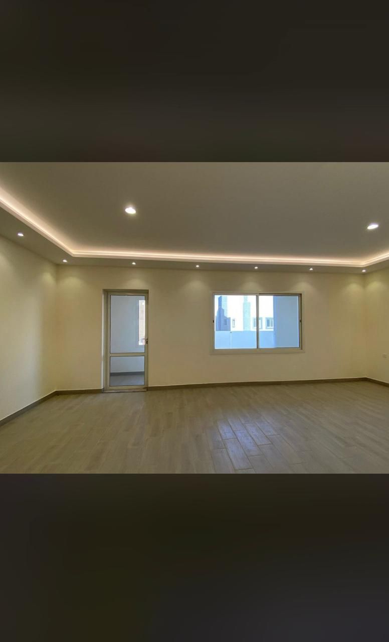 تركيب عوازل اسطح مانعه لتسرب المياه واحافضه من الت