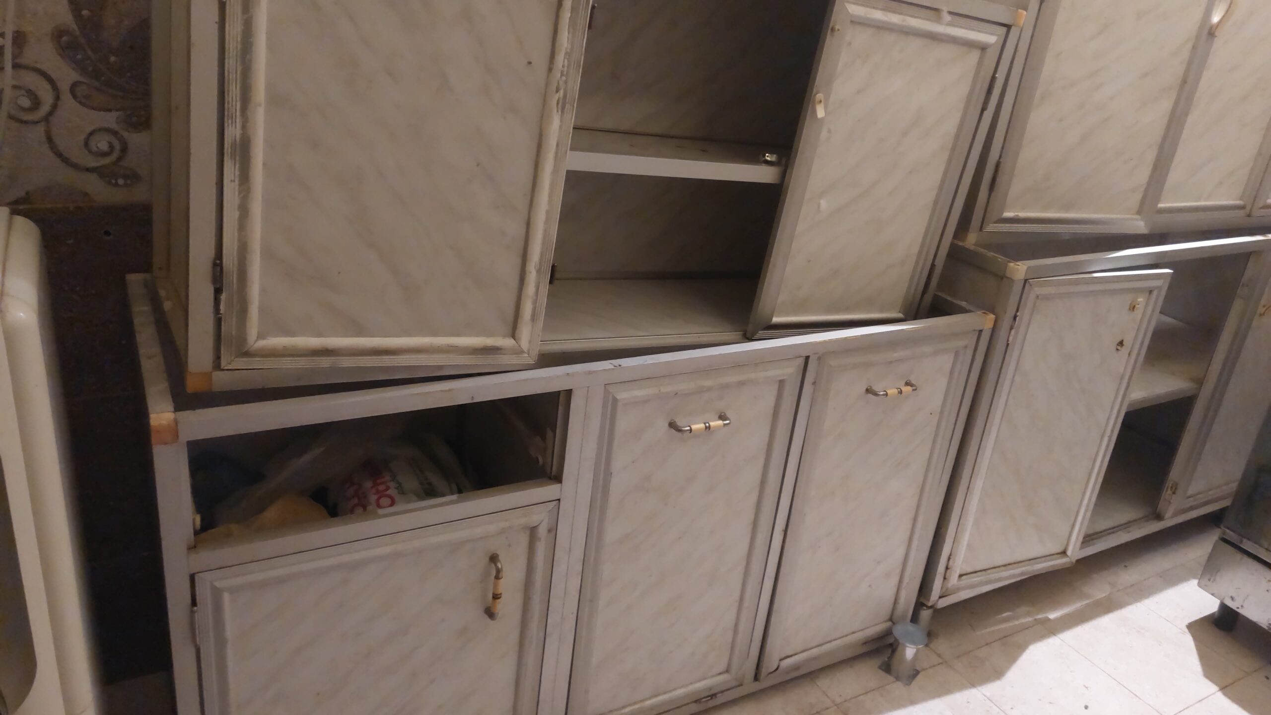 شراء اثاث مستعمل حي الملقا 0539144243