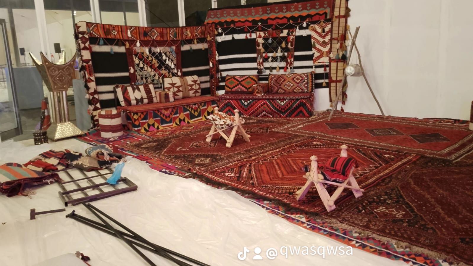 مخيات البر وبيوت شعر