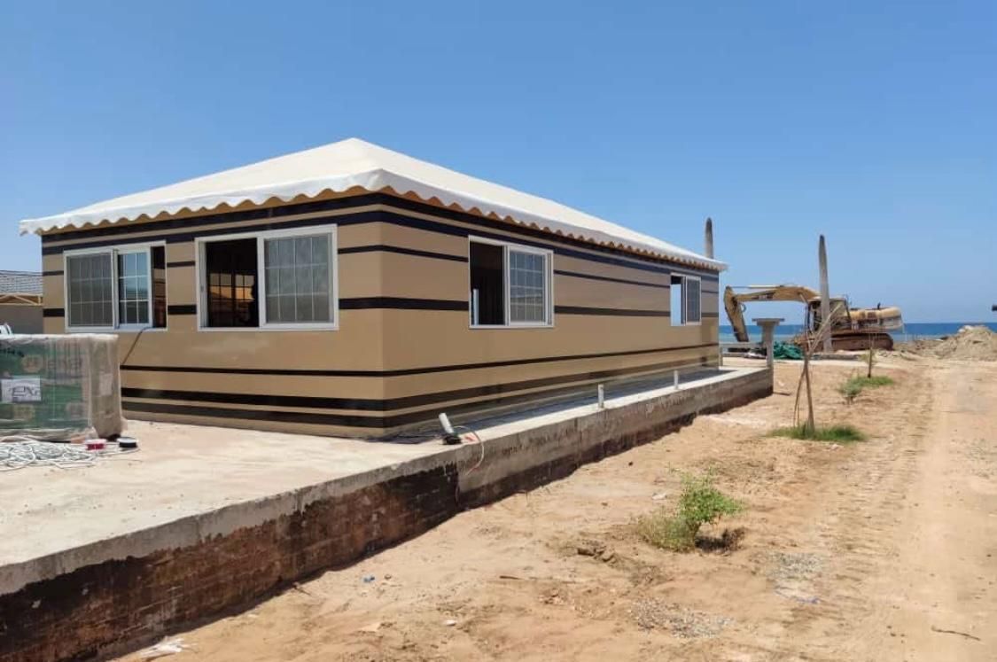 مظلات وسواتر وبيوت شعر