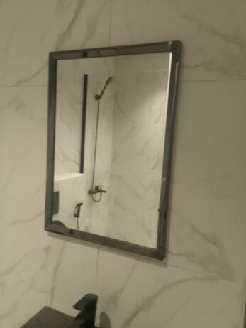 زجاج سكريت