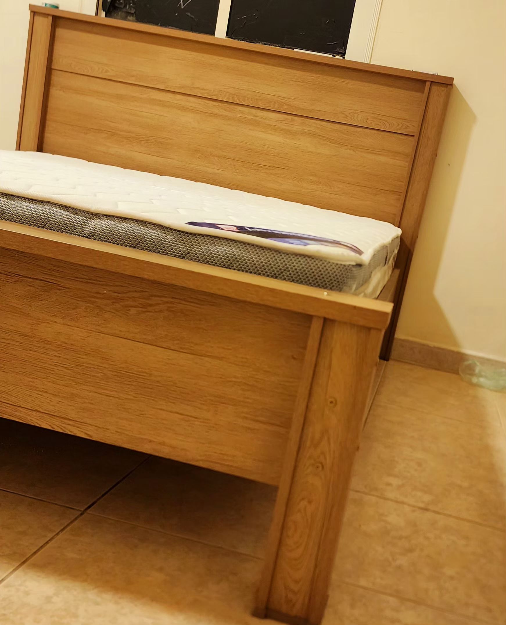 سرير + مرتبة