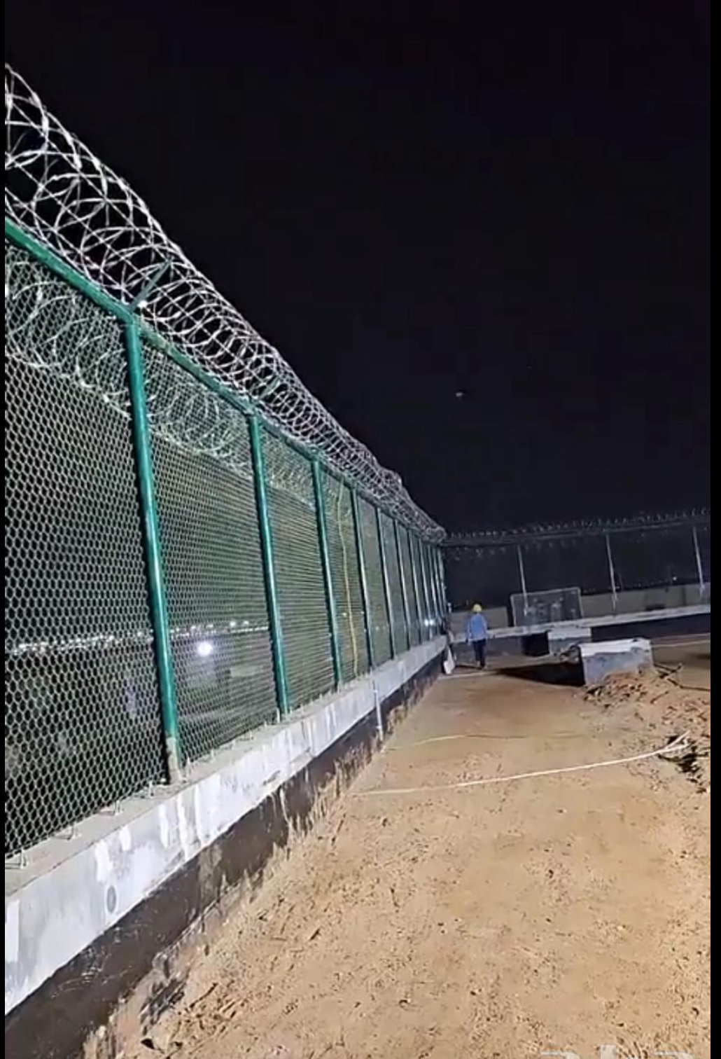 مقاول شبوك مضلات سواتر هناجر